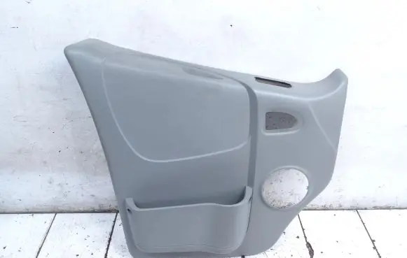 Opel Vivaro Front door card panel trim 91165801 7700313074