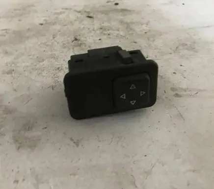 Peugeot 405 Wing mirror switch 