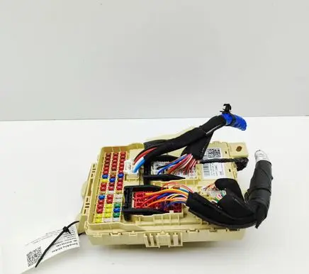 KIA Sportage Fuse module 91951CJ461 CJ4612403190032