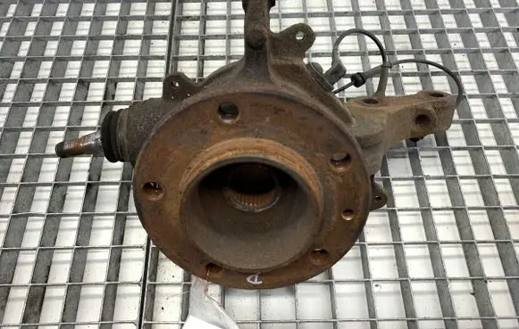 Renault Master III Front wheel hub spindle knuckle
