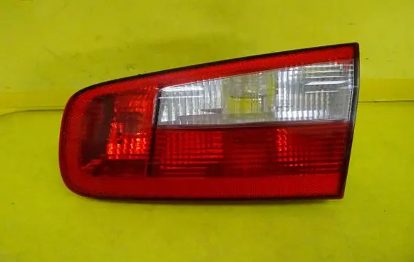 Renault Laguna II Tailgate rear/tail lights 8200002476