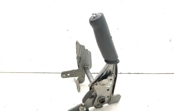 Nissan Pathfinder R51 Handbrake/parking brake lever assembly
