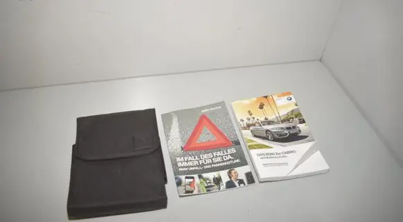 BMW 2 F22 F23 Owners service history hand book BL292392704W 01402915759 2915759