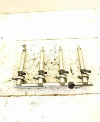 Mercedes-Benz C W205 Fuel injector A2780700687 32297 N0030