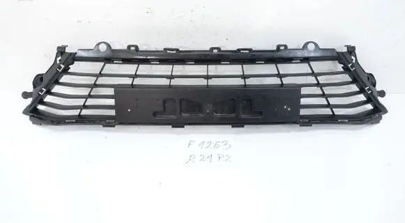 Renault Megane IV Tow hook cap/cover 622544180R