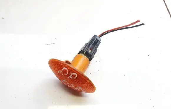 Ford Transit Front fender indicator light e1101959