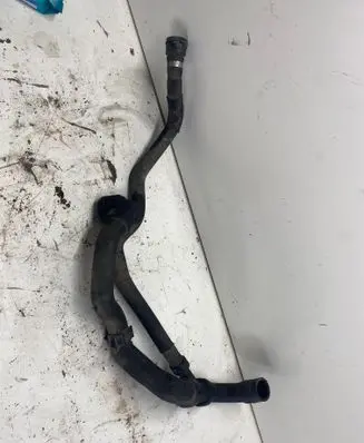 Engine coolant pipe/hose