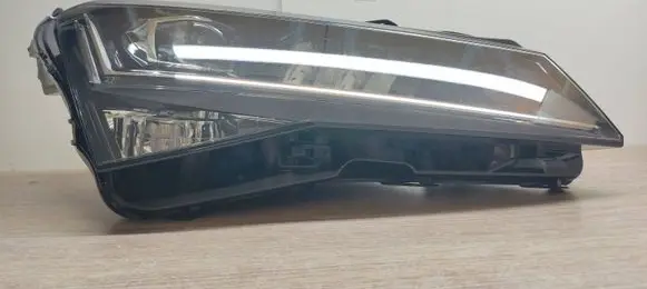 Skoda Superb B8 (3V) Headlight/headlamp 3V1941016D 12022020 E9224301