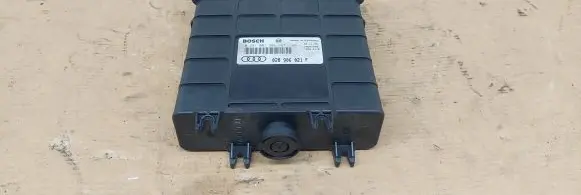 Audi A4 S4 B5 8D Engine control unit/module 028906021F 28SA2680 0281001366