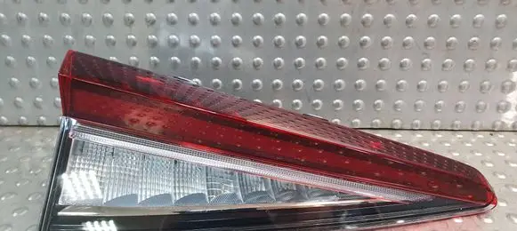Skoda Enyaq iV Tailgate rear/tail lights S26372402 5LG945307B
