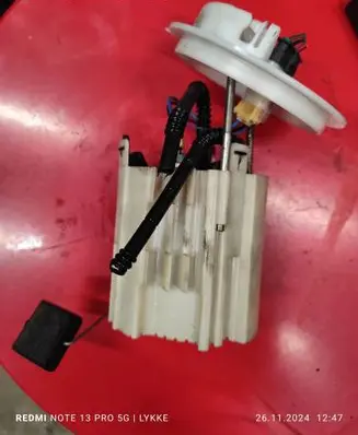 Mercedes-Benz C W204 In-tank fuel pump A2044702294 1582881035 008252