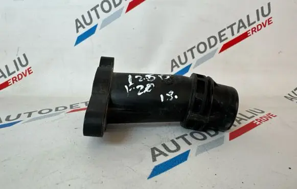Engine coolant pipe/hose