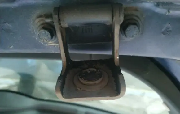 Renault Megane II Tailgate/trunk/boot hinge