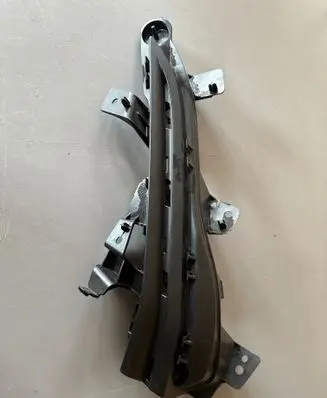 Peugeot 508 II Front bumper lower grill 9813565077