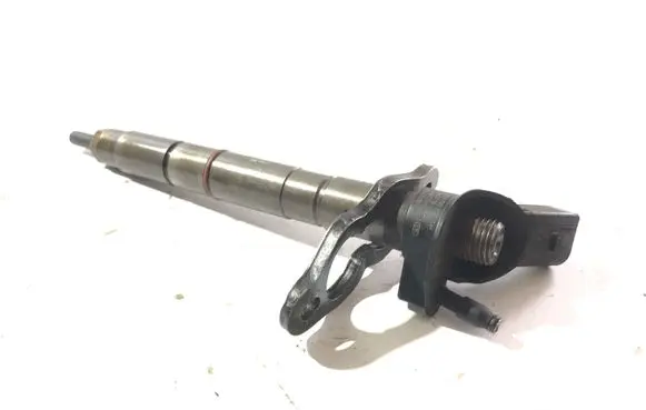 Audi A8 S8 D3 4E Fuel injector 059130277AH