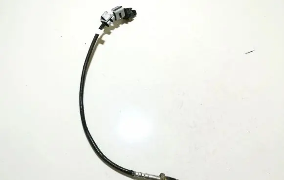 BMW 1 F20 F21 Exhaust gas temperature sensor 8589814