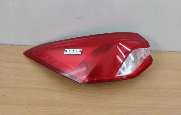 Ford Focus Rear/tail lights JX7B13405AC