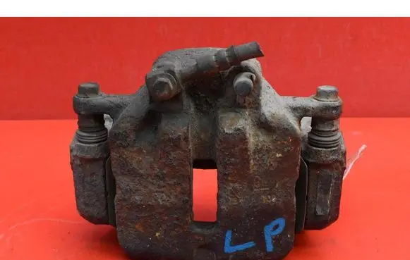 Opel Insignia A Front brake caliper
