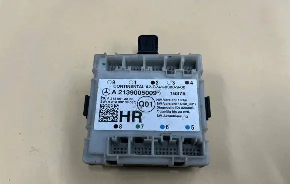 Mercedes-Benz E W213 Door control unit/module A2139005009 A2139013000