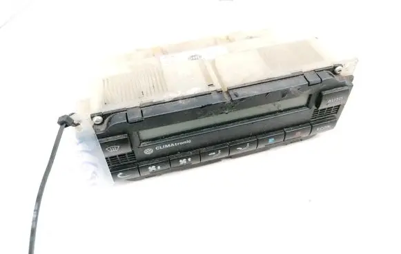 Volkswagen PASSAT B5 Climate control unit 3B1907044B 5HB00761710