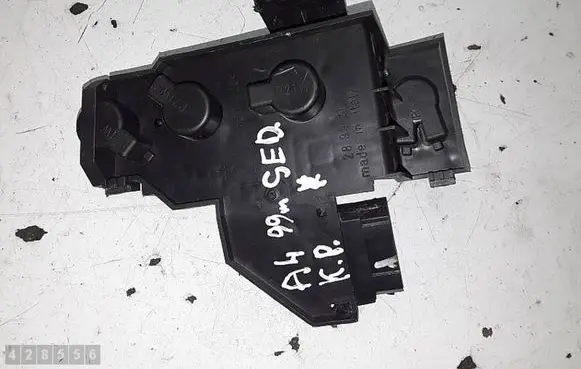 Audi A4 S4 B5 8D Tail light bulb cover holder 289921