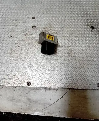 Renault Trafic II (X83) Glow plug pre-heat relay 8200859243