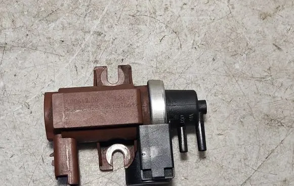 Citroen C4 I Turbo solenoid valve 9654282880