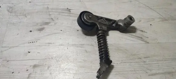 Mercedes-Benz CLA C117 X117 W117 Timing belt/chain tensioner A6512000570