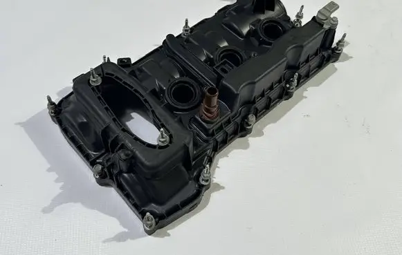 Lincoln Continental Rocker cam cover FT4E-6K271-CG