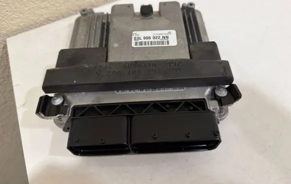 Audi A4 S4 B8 8K Engine control unit/module 03L906022NN