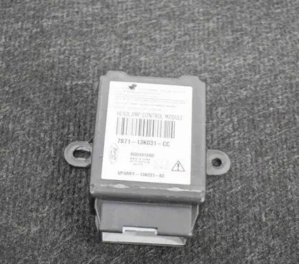Ford Kuga II Light module LCM 7S7113K031CC VPAMFF13K031BC