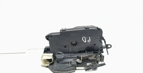 BMW 3 E90 E91 Front door lock 7059968