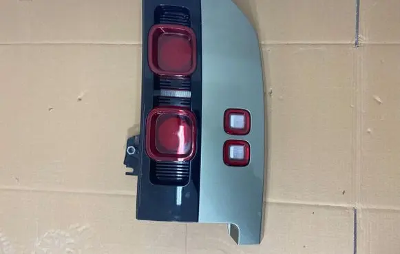 Land Rover Defender Rear/tail lights set 