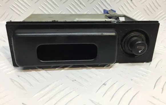 Nissan X-Trail T30 Cigarette lighter front 