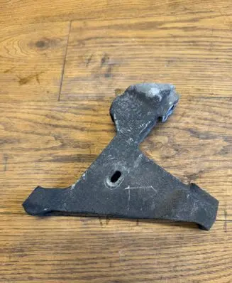 Opel Vivaro Gearbox mounting bracket 244834609R