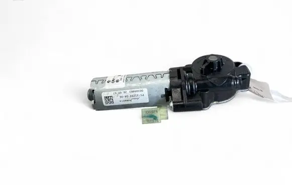 BMW 4 F36 Gran coupe Seat adjustment motor 00349483 0390204146