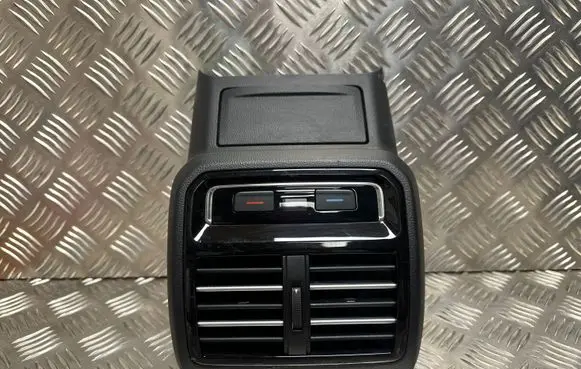Volkswagen PASSAT B8 Rear air vent grill 3G0819203A