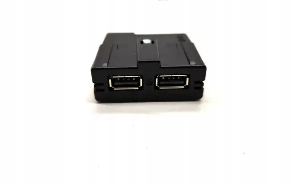 Volkswagen T-Roc USB socket connector 5Q0035726L