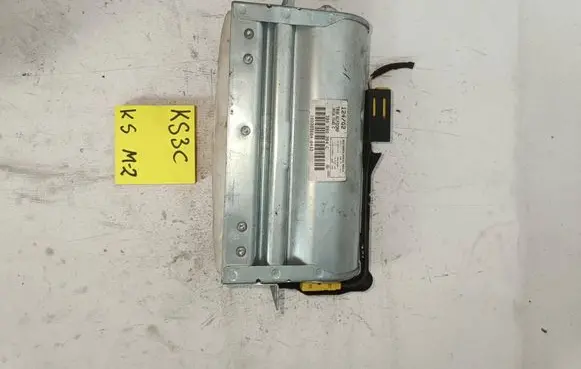 Volkswagen PASSAT B5 Passenger airbag 3B0880204C