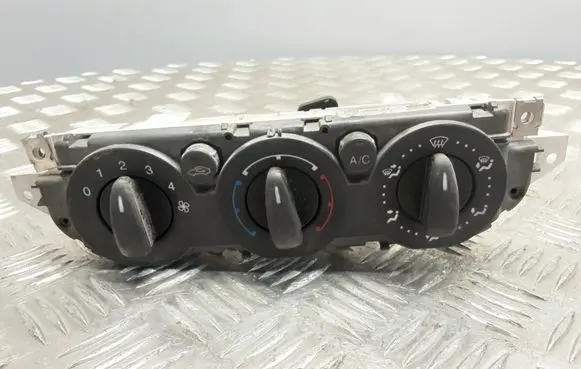 Ford Focus Climate control unit 7M5T19980BA