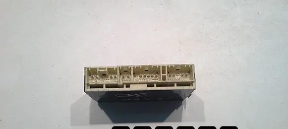 Mazda 2 Engine control unit/module 8921950051