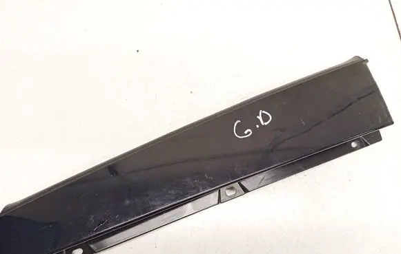 Volvo V40 Rear/tail light trim molding 31391186