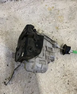 Audi A3 S3 8P Rear door lock 4F0839016