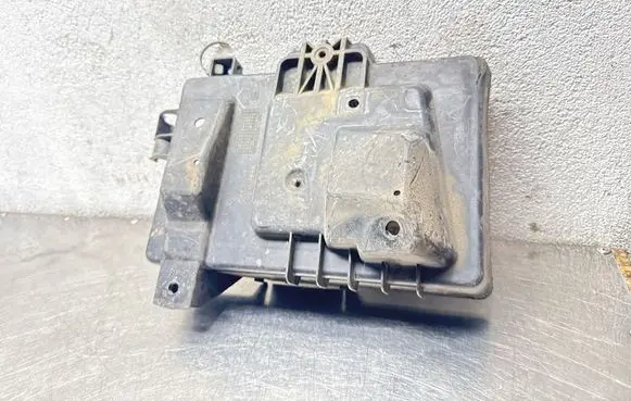 Opel Zafira A Battery box tray 24449812 MP17004