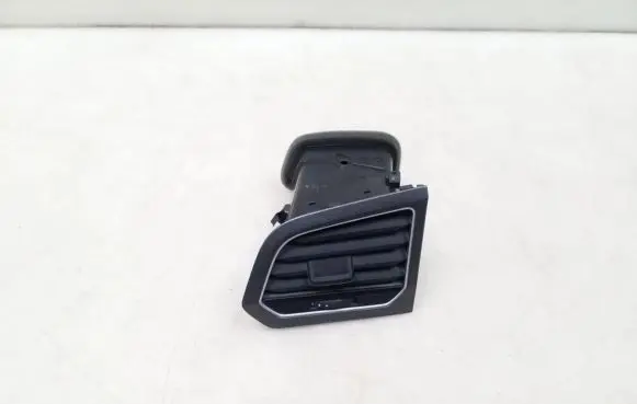 Volkswagen Golf VII Dashboard side air vent grill/cover trim 517819703A