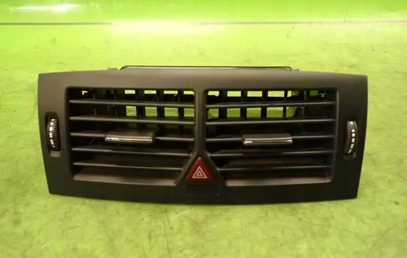 Mercedes-Benz B W245 Dashboard side air vent grill/cover trim 