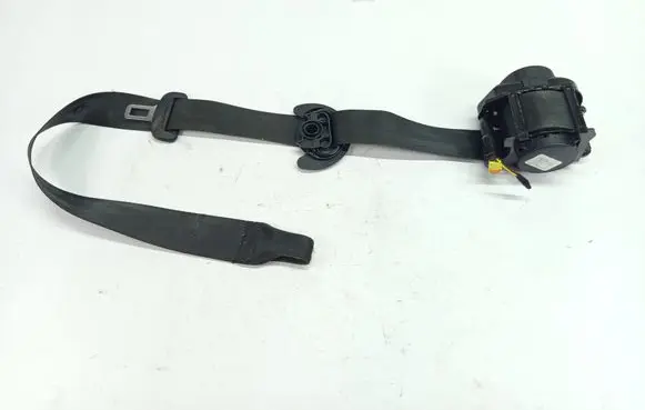 Volkswagen Beetle A5 Front seatbelt 5C5857706E 14122011 6192563F1B