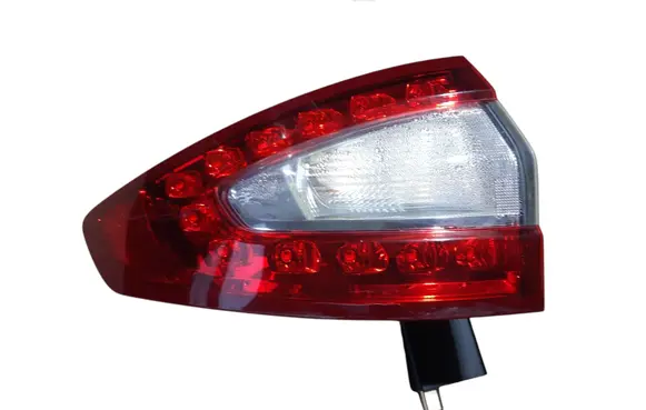 Ford Mondeo MK V Rear/tail lights DS7313405CD
