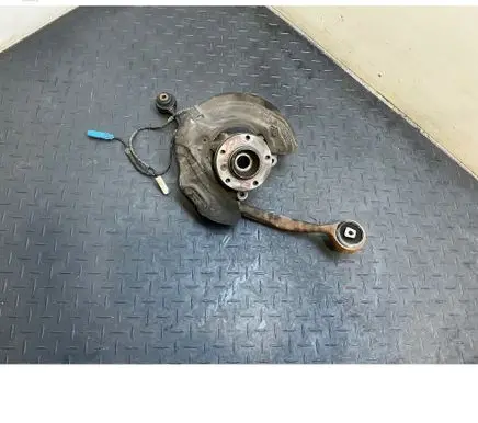 BMW 3 E90 E91 Front wheel hub 6768995