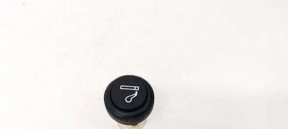 Volkswagen Golf V Cigarette lighter 